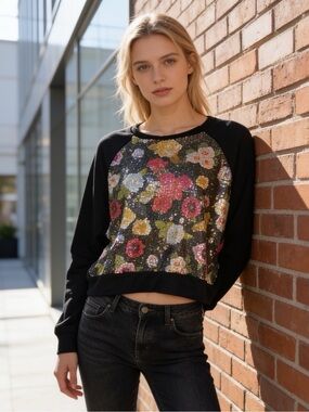 NWT Terez Floral Sequin Front Pullover Top Black Size Small